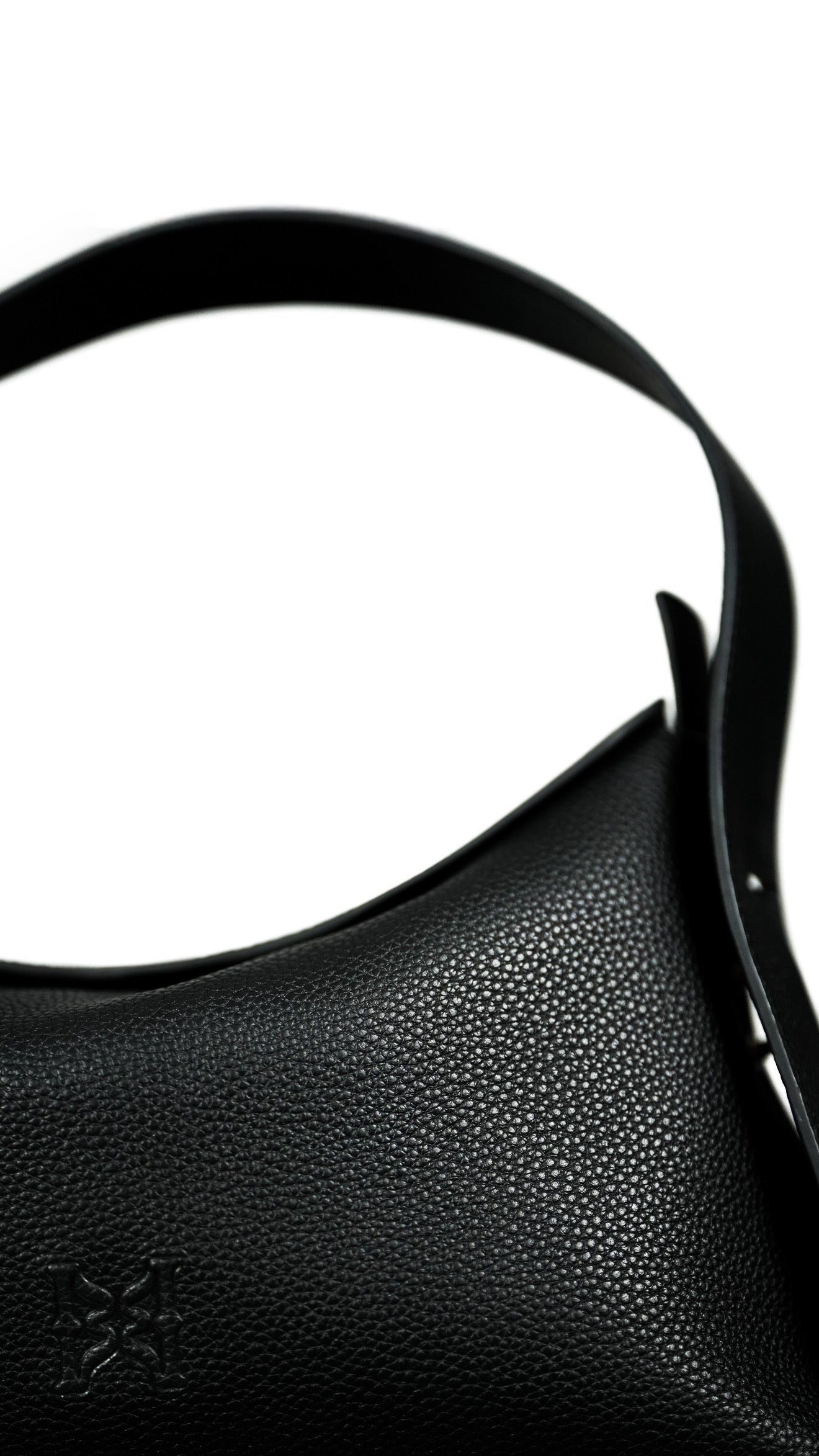 THE LOUVE BAG - BLACK