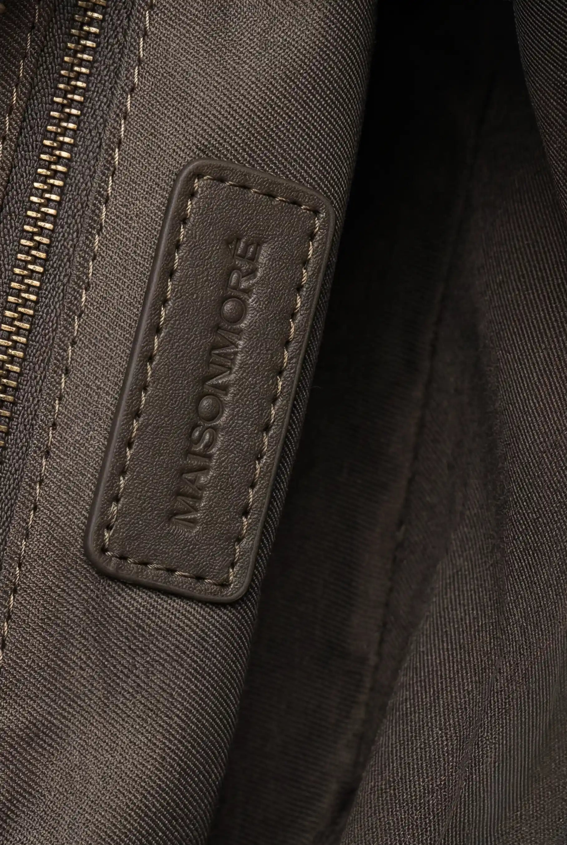 THE ESSENTIAL BAG