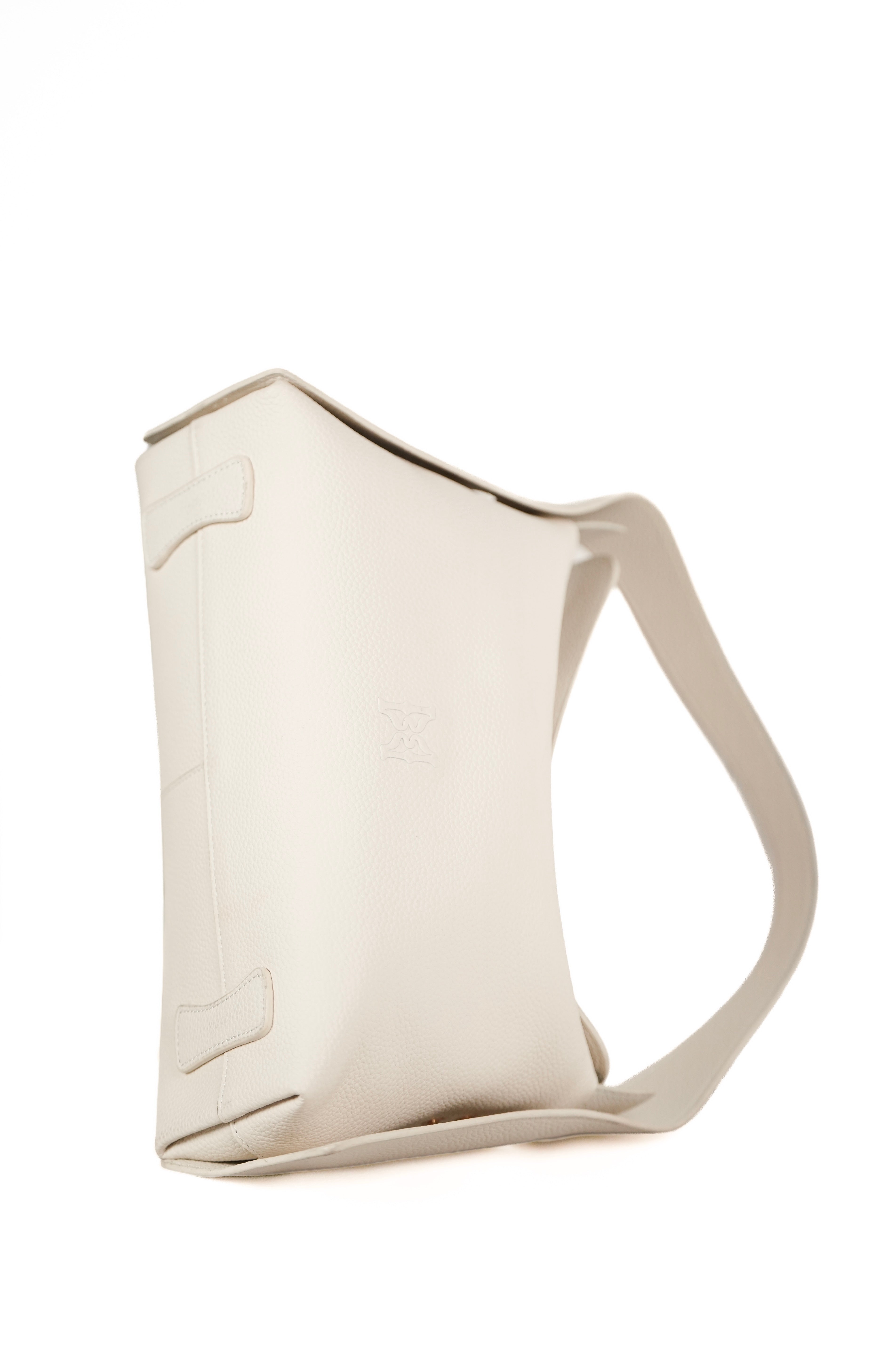 THE LOUVE BAG - CREAM